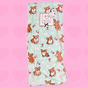 Pickles & Dot - ‘Corgi’s & Hearts’ plush throw. 60” x 70”. NWT. Firm!